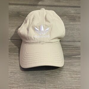 Adidas Hat 🤎